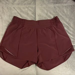 Lululemon Hotty hot short 4”